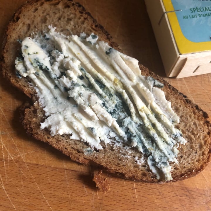 review photo of Jay&Joy Jeanne Le Bleuté Végétal shared by @hellohappyvegan on 25 Sep 2021 - review