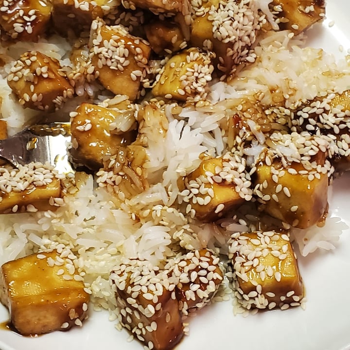 review photo of VH Teriyaki Stir-fry Sauce shared by @kaeligrace on 03 Dec 2020 - review