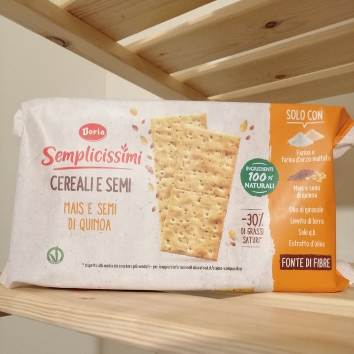 photo of Doria Cracker al mais e semi di quinoa shared by @msara on  15 Mar 2022 - review