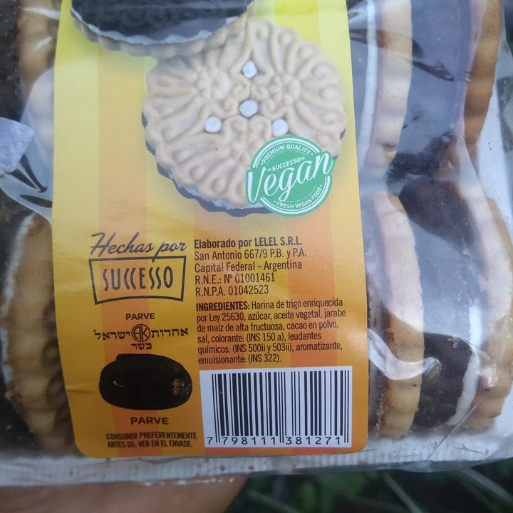 photo of Successo Galletitas De Vainilla Y Chocoate Rellenas shared by @flornijas on  04 Apr 2021 - review