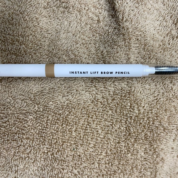 photo of e.l.f. Cosmetics Instant Lift Eyebrow Pencil shared by @courtlynn on  13 Oct 2021 - review