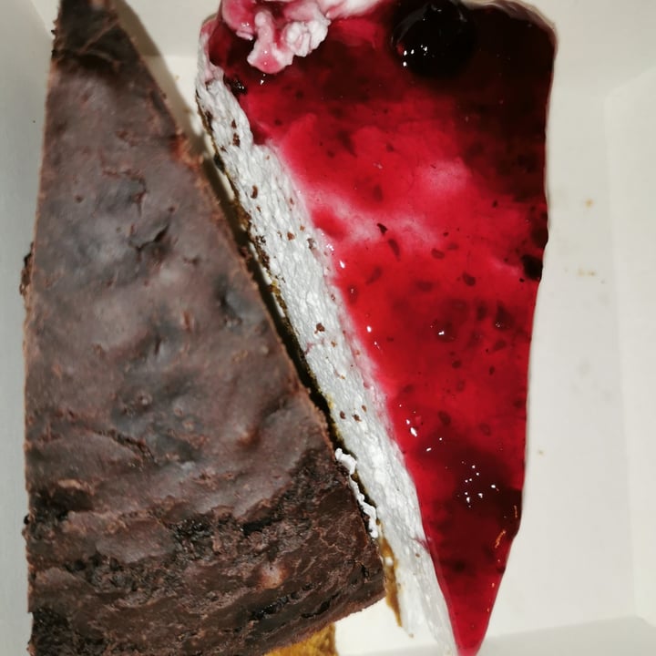 photo of Vegrano Cheesecake Vegan shared by @morfeolover on  06 Jun 2021 - review