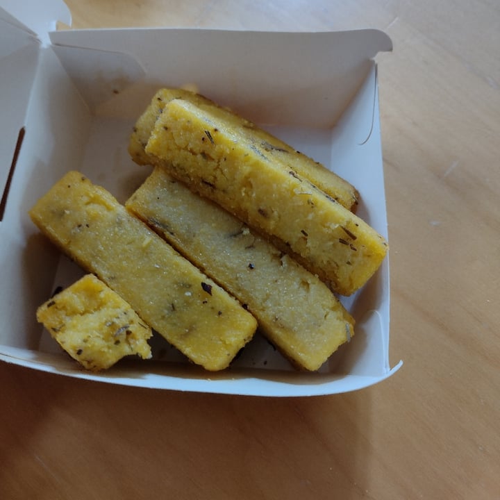 photo of Van Ver Burger Stick Di Polenta shared by @blupsigadupsi on  25 Apr 2022 - review