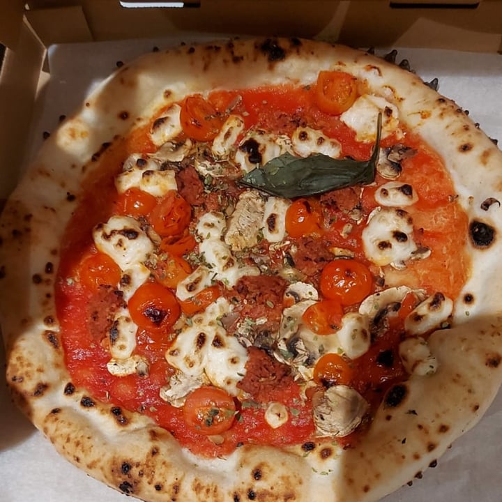 photo of Grosso Napoletano Pizza per tutti shared by @ggj on  26 Nov 2021 - review