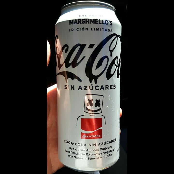 photo of Coca-Cola Coca Cola Marshmello's Edición limitada shared by @aquilesjugador on  07 Aug 2022 - review
