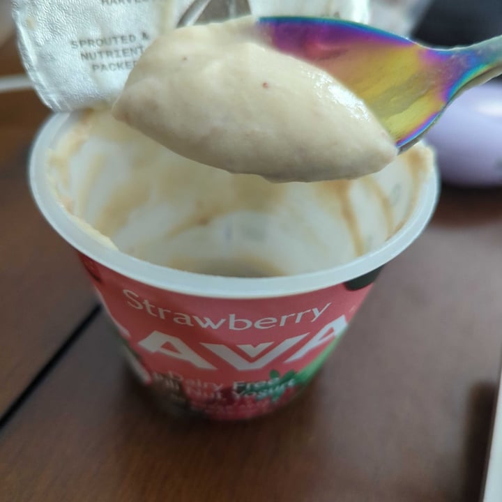 photo of Lavva Strawberry Pili Nut Yogurt shared by @jennysneal on  03 Feb 2022 - review
