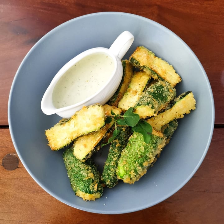photo of Cleavy's Vegan & Vegetarian Eatery Zucchini Fries shared by @itsveganjoburg on  14 Feb 2022 - review