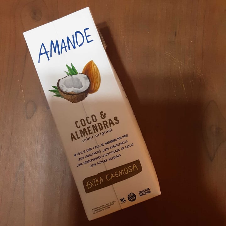 photo of Amande Leche De Coco Y Almendra shared by @lucesdenavidad on  17 Oct 2021 - review