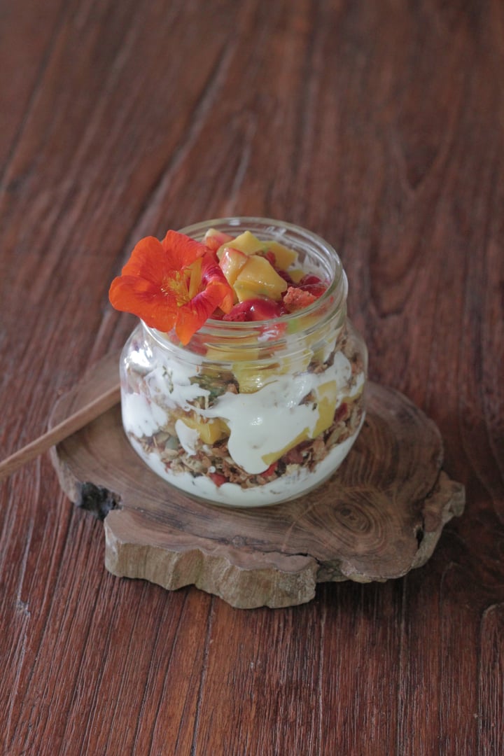 photo of Koloni Cafe Le Granola Parfait shared by @baliveganguide on  22 Jul 2018 - review