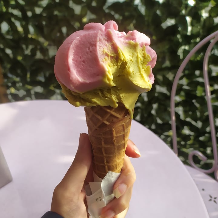 photo of gelateria Kremmy Cono Gelato shared by @vvalerie on  14 Jun 2021 - review
