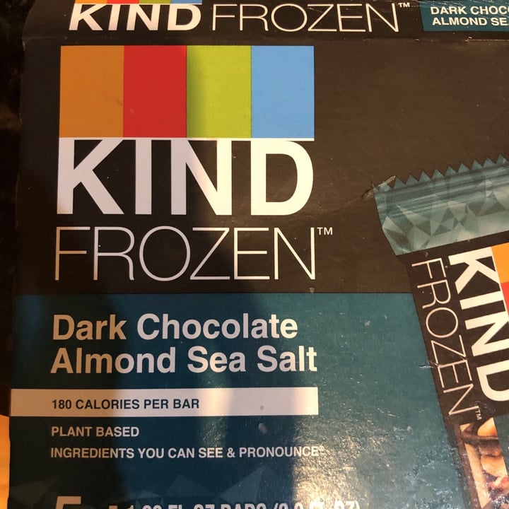 photo of KIND Dark Chocolate Almond Sea Salt shared by @courtmaloney on  29 Sep 2020 - review