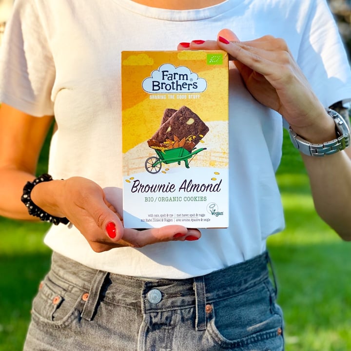 photo of Farm Brothers Brownie almond cookies shared by @travelerafit on  22 Oct 2021 - review