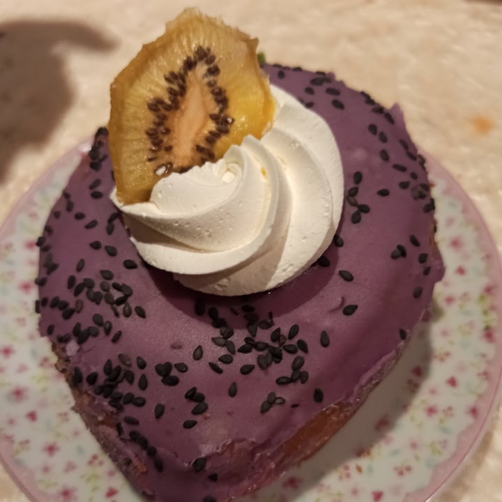 photo of Bite Me Café Donut de Kiwi shared by @subflava on  26 Feb 2022 - review