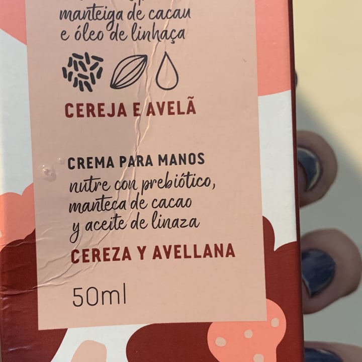 review photo of Natura Creme para as Mãos Cereja e Avelã shared by @adrianamelhado on 05 Jun 2022 - review
