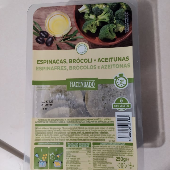 photo of Hacendado Pasta fresca con espinaca, brócoli y aceitunas shared by @domineire on  22 Jan 2022 - review