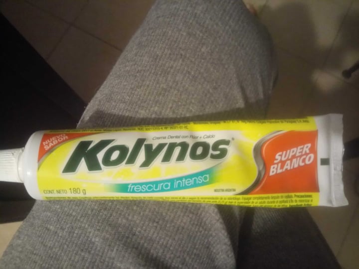 photo of Kolynos Crema Dental con Fluir + Calcio shared by @ariiwtf269 on  16 Dec 2019 - review