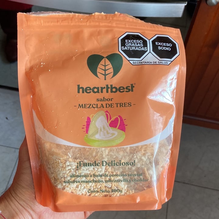 photo of Heartbest Mezcla De  Tres Quesos shared by @maumamu on  16 Nov 2022 - review