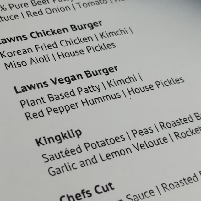 Photo of the dish “lawns vegan burger”