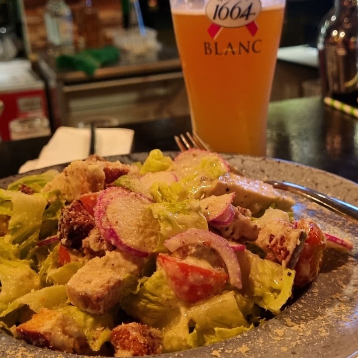photo of Alpaca vegan bar Vegen Ceaser salad shared by @mgutmann on  26 Apr 2022 - review