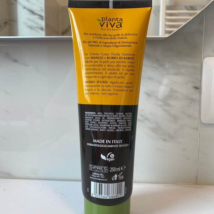 photo of Planta viva Crema corpo fluida con mango e burro di karité shared by @eliana89 on  12 May 2022 - review