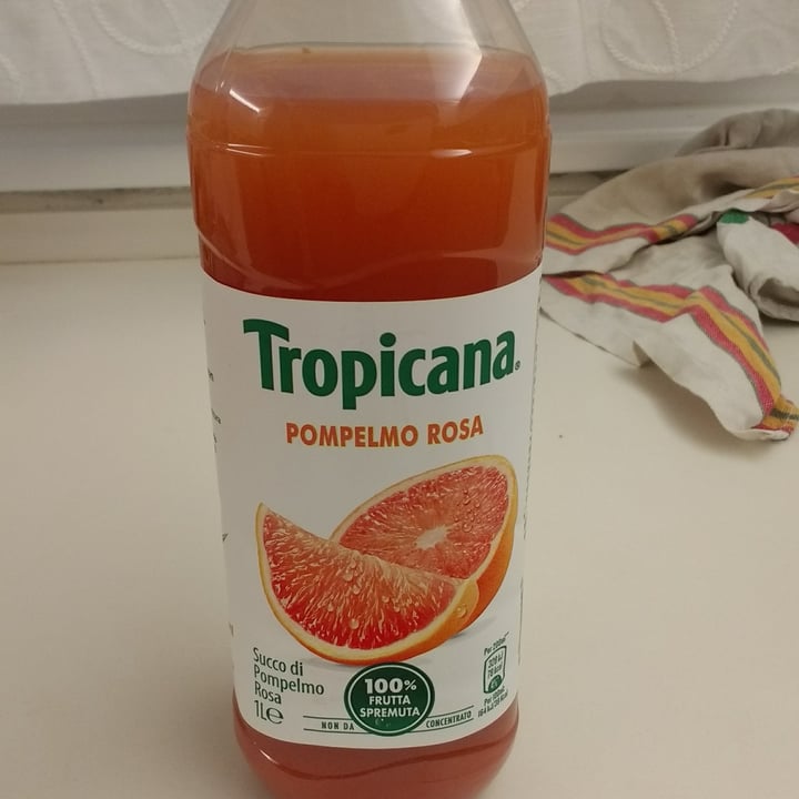 photo of Tropicana Pompelmo rosa shared by @silvia89 on  10 Aug 2022 - review
