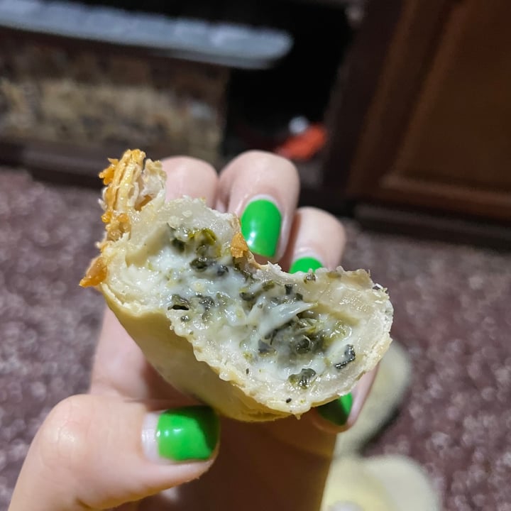 review photo of Empanadas de 10 - San Justo Empanadas veganas De Acelga Y Queso shared by @natiorellana on 06 Aug 2021 - review