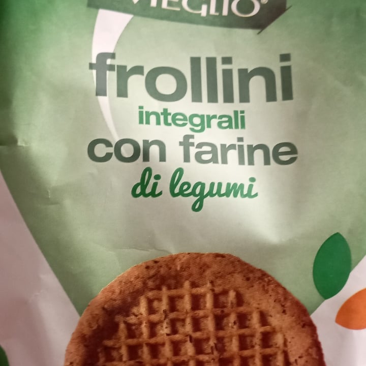 photo of Vivo Meglio Frollini integrali con farine di Legumi shared by @schiara on  16 Apr 2022 - review