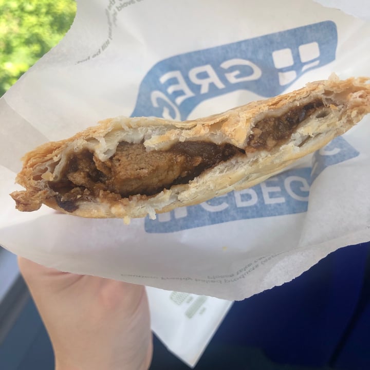 review photo of Greggs Vegan Stake Bake shared by @jessskh on 31 May 2021 - review