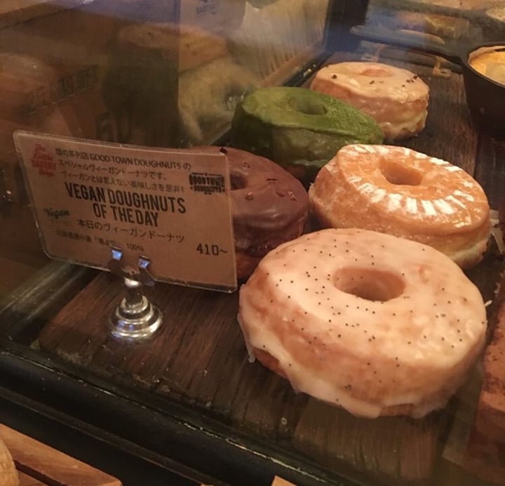 photo of The Little BAKERY Tokyo Matcha Donut shared by @veganwithamor on  31 Mar 2020 - review