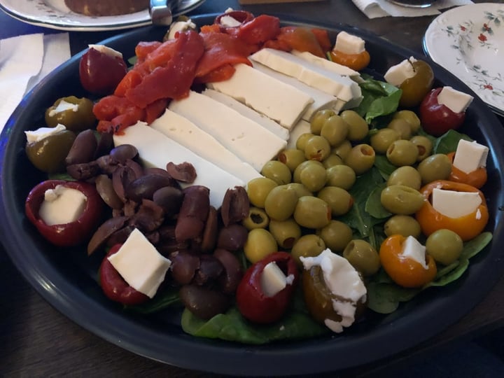review photo of Miyoko's Creamery Organic Cashew Milk Mozzarella Fresh Italian Style shared by @aimeetheresa01 on 29 Feb 2020 - review
