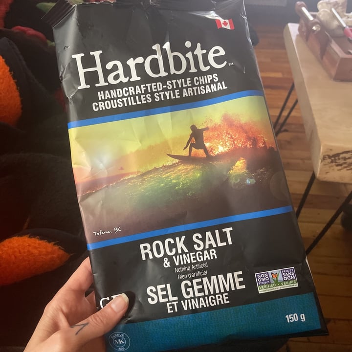 photo of Hardbite Rock Salt & Vinegar Chips shared by @breathegrace on  15 Apr 2021 - review