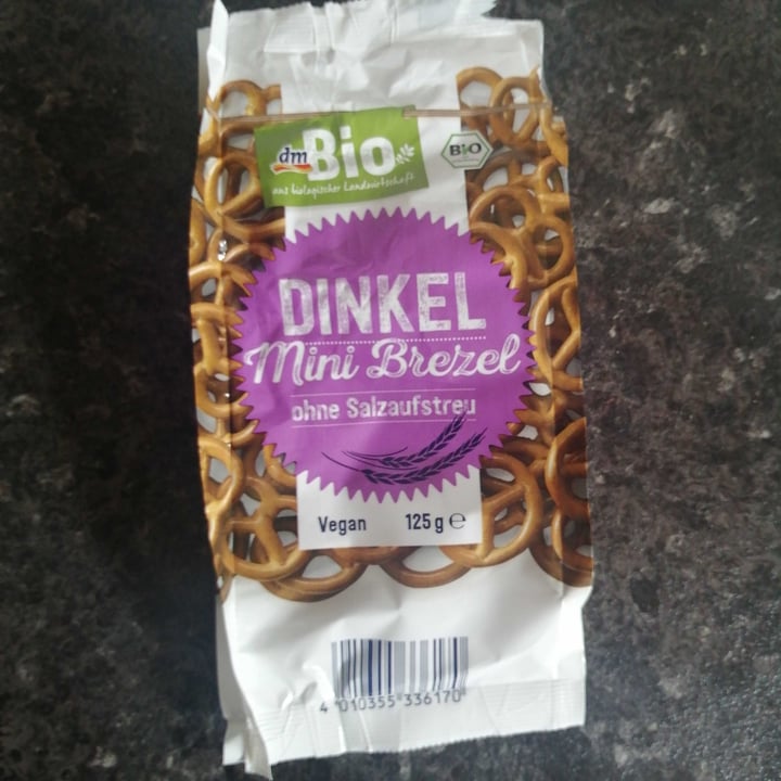 photo of dmBio Dinkel mini Brezel shared by @veganny18 on  28 Jun 2020 - review