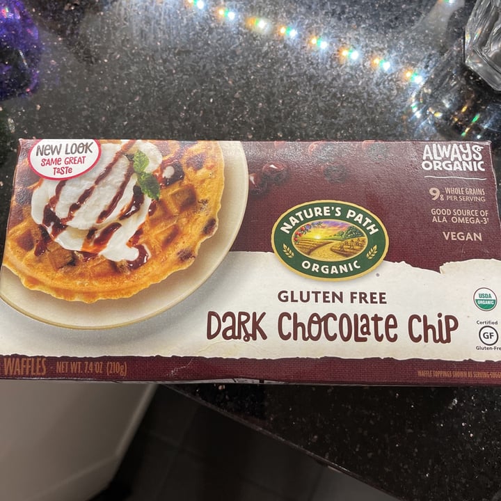 photo of Nature's Path Foods Dark Chocolate Chip Waffles shared by @clcisme on  11 Feb 2021 - review