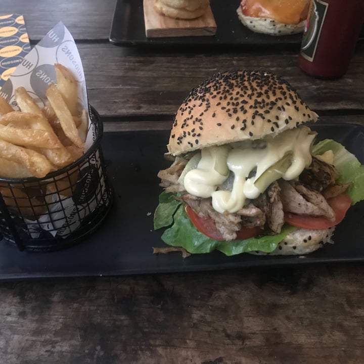 photo of Hudsons The Burger Joint (Stellenbosch) Frontliner Worker Burger shared by @lucyjseward on  30 Nov 2020 - review