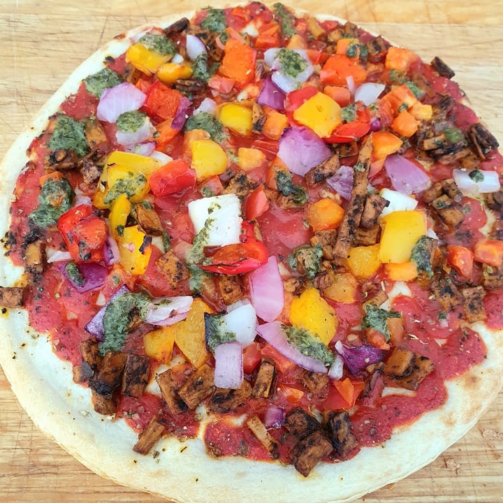 photo of Goodfella's Meatless Mediterranean Stone Baked Pizza shared by @abstrawn on  19 May 2020 - review