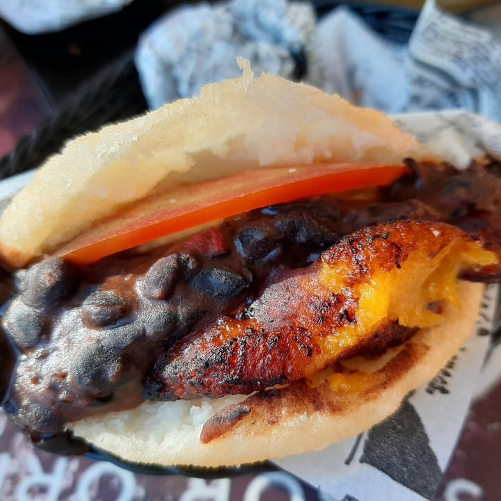 review photo of Arepera Maracay Arepa vegana shared by @itsaso on 05 Dec 2021 - review
