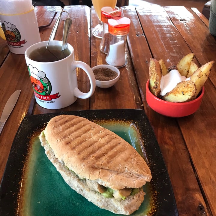 review photo of Lenteja Loca Panini con seitan y pesto shared by @yesse1744 on 03 May 2020 - review