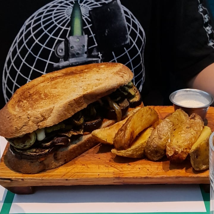 review photo of POT ◼ Universo Deli Sándwich Vegano shared by @luciasosa on 01 Nov 2022 - review