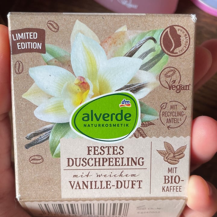 photo of Alverde Naturkosmetik Festes Dusch Peeling mit weichem Vanille-Duft shared by @kavana on  09 Dec 2022 - review