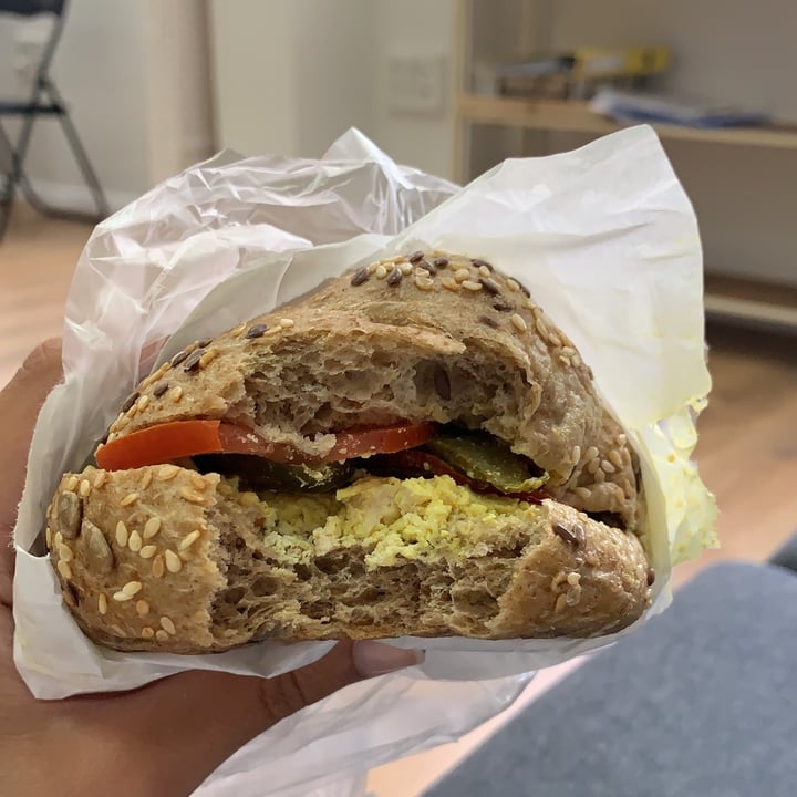 photo of Simple Happy Market • סימפל האפי מרקט • 100% טבעוני סנדוויץ סלט ביצים shared by @noam on  28 Jun 2021 - review