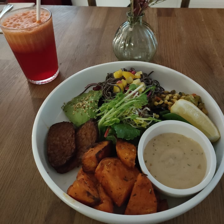 review photo of VEVAY Protein Bowl shared by @estellelou on 31 Oct 2021 - review