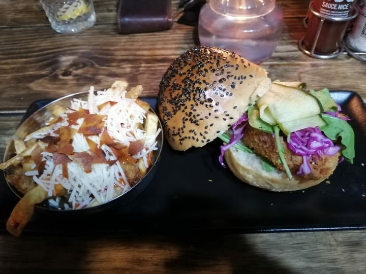 photo of Hudsons The Burger Joint (Stellenbosch) The influencer burger shared by @thecuriousamateur on  18 Jan 2020 - review