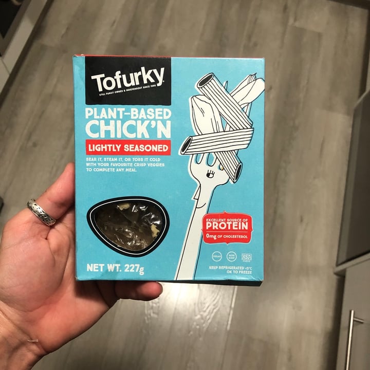 photo of Tofurky Plant-Based Chick’n Lightly Seasoned shared by @meenamoo on  22 Jul 2020 - review