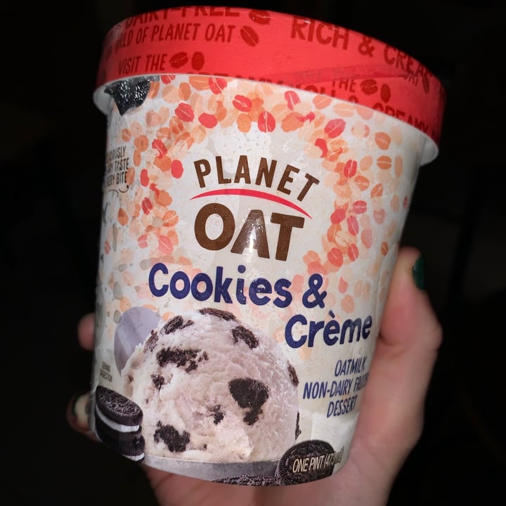 photo of Planet Oat Cookies & Cream Oatmilk Ice Cream shared by @tiascaz on  16 Oct 2022 - review