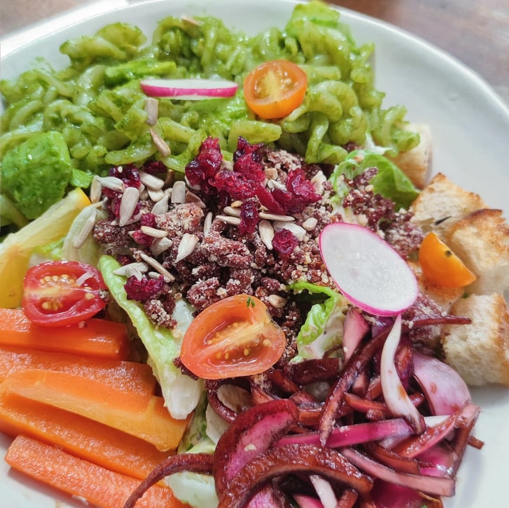 review photo of Manggis in Canggu Pasta Salad Bowl shared by @activisthub on 15 Jun 2021 - review