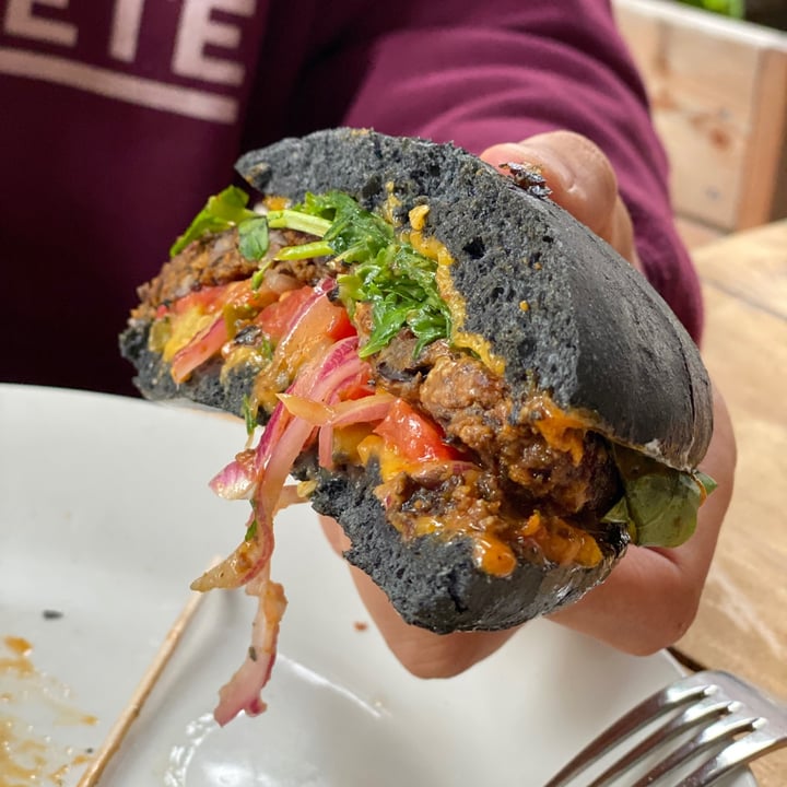photo of MANA Food Black Bean Burger shared by @vegainstrength on  01 Sep 2020 - review