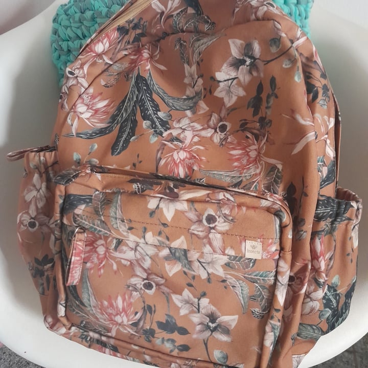 photo of Insecta Shoes Mochila shared by @carlaolfernandes on  07 Jul 2022 - review