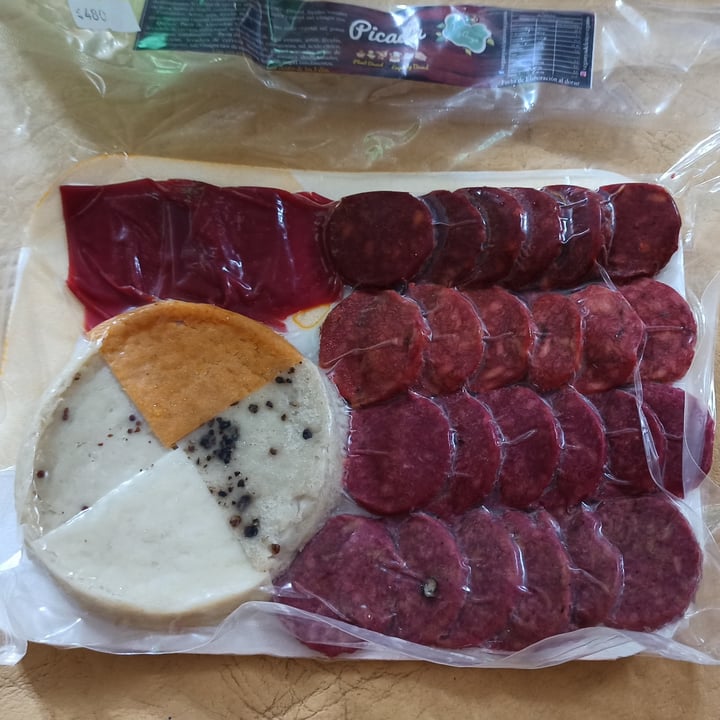 review photo of Veganya Picada shared by @carolinaalquiroga on 04 Feb 2021 - review