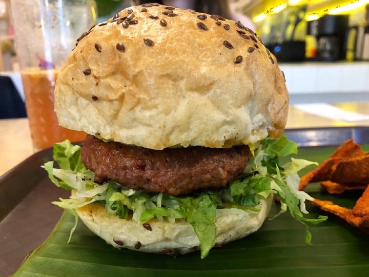 photo of Pulpa Amor Líquido Grilled Cheese ,hamburgers (beyond Meat ) And Donut shared by @verdecomolasplantas on  07 Mar 2020 - review
