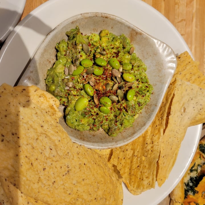 photo of True Food Kitchen Edamame Guacamole shared by @veggers2163 on  17 May 2022 - review